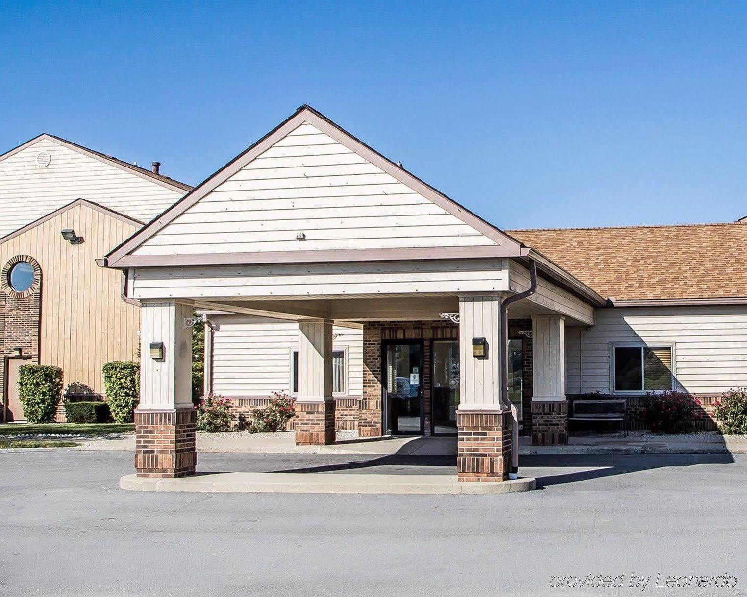 Days Inn By Wyndham Sidney Oh Exterior photo