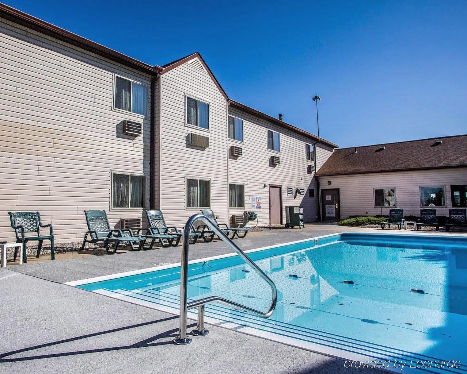 Days Inn By Wyndham Sidney Oh Exterior photo